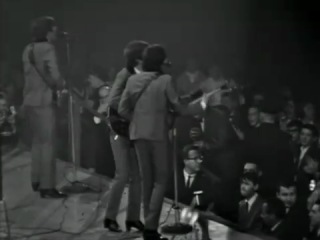 The Beatles - Twist And Shout HD Live Washington 1964 (Complete)